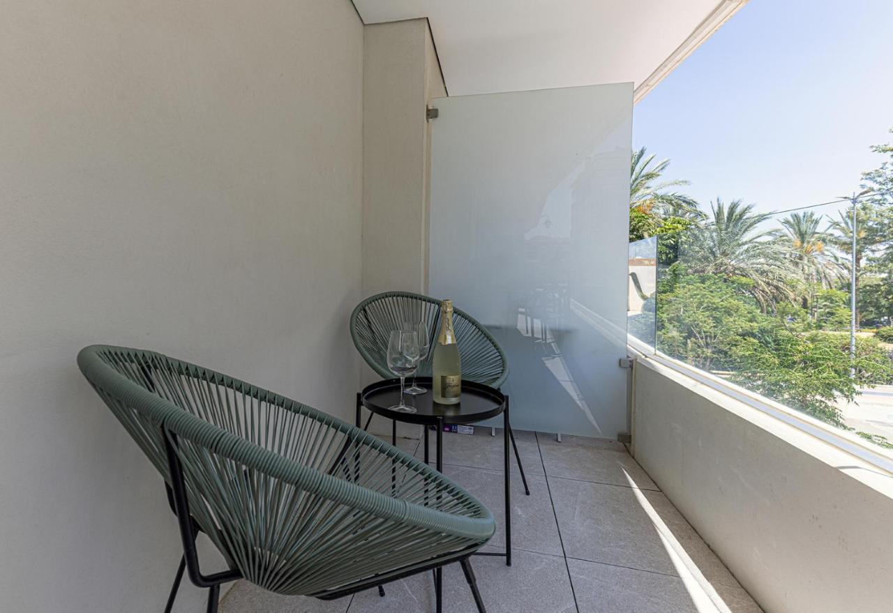 Stylish 2 Bedroom Apartment In Estepona Old Town Exterior photo